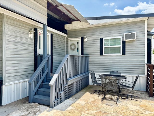 710 Brazos Harbor Circle, Granbury, TX 76048