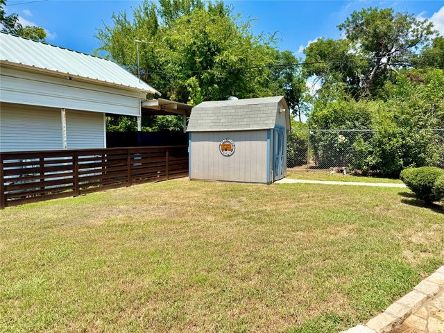 710 Brazos Harbor Circle, Granbury, TX 76048