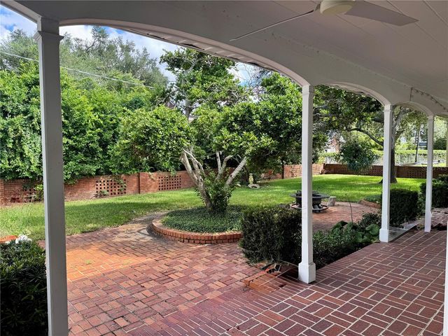 912 S HIMES AVENUE, Tampa, FL 33629