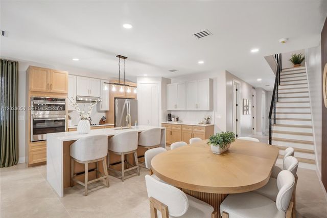 701 sw 17th st 701, Fort Lauderdale, FL 33315