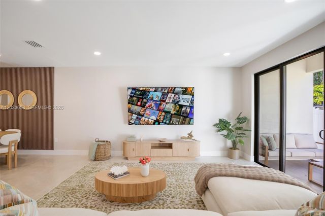 701 sw 17th st 701, Fort Lauderdale, FL 33315
