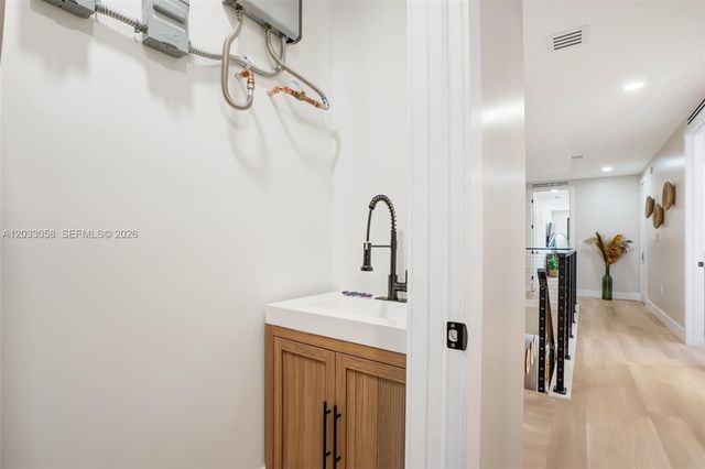 701 sw 17th st 701, Fort Lauderdale, FL 33315