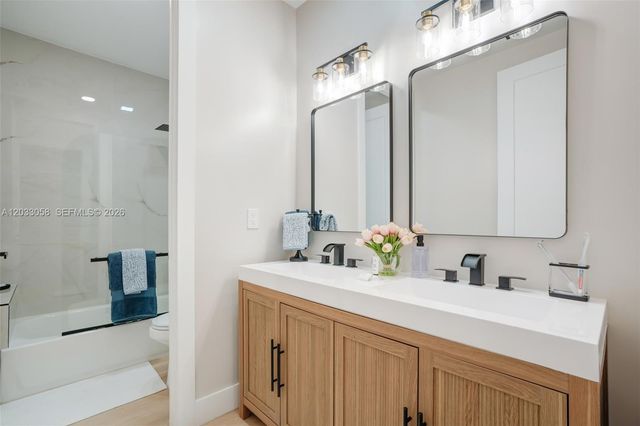 701 sw 17th st 701, Fort Lauderdale, FL 33315