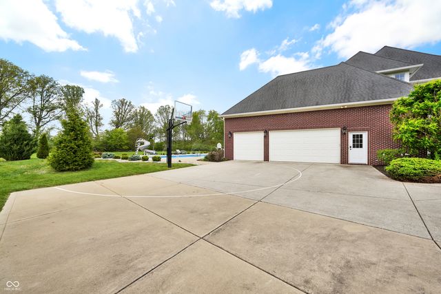 10158 Sanctuary Drive, Brownsburg, IN 46112