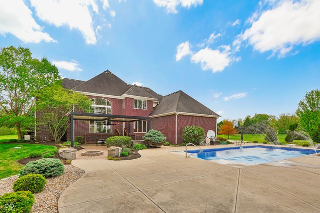 10158 Sanctuary Drive, Brownsburg, IN 46112