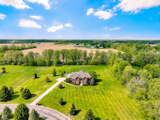 10158 Sanctuary Drive, Brownsburg, IN 46112