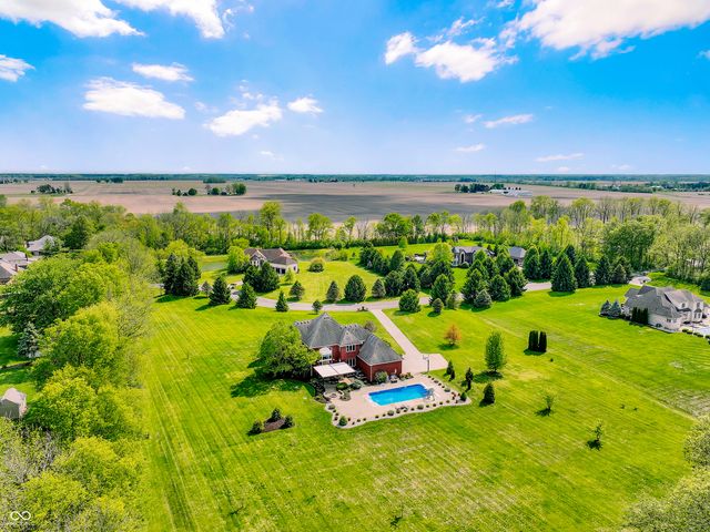 10158 Sanctuary Drive, Brownsburg, IN 46112
