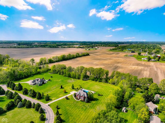 10158 Sanctuary Drive, Brownsburg, IN 46112