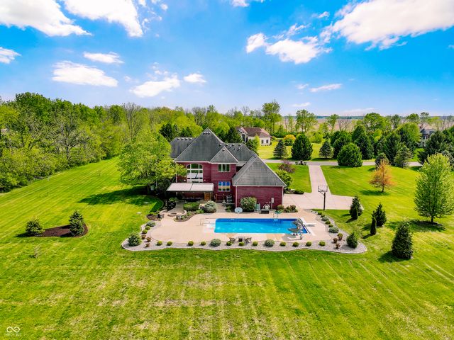 10158 Sanctuary Drive, Brownsburg, IN 46112
