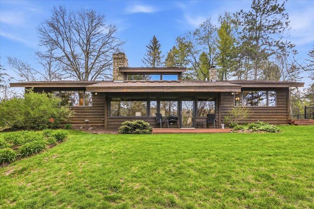 W10383 879th Avenue, River Falls, WI 54022