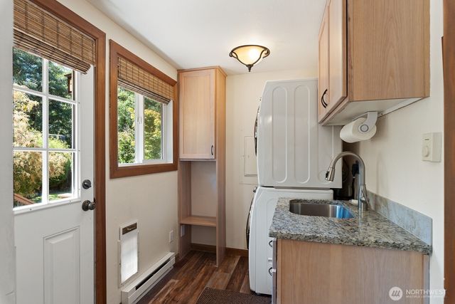 1607 NE Parker Road, Coupeville, WA 98239