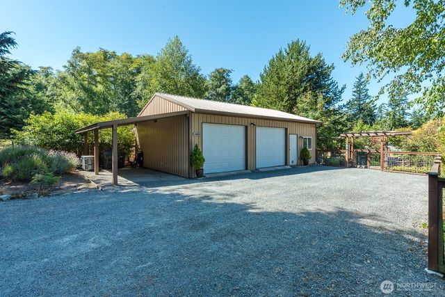 1607 NE Parker Road, Coupeville, WA 98239