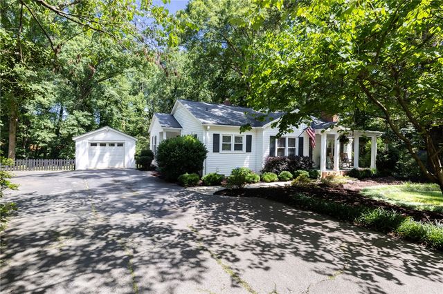 203 Augusta Road, Clemson, SC 29631