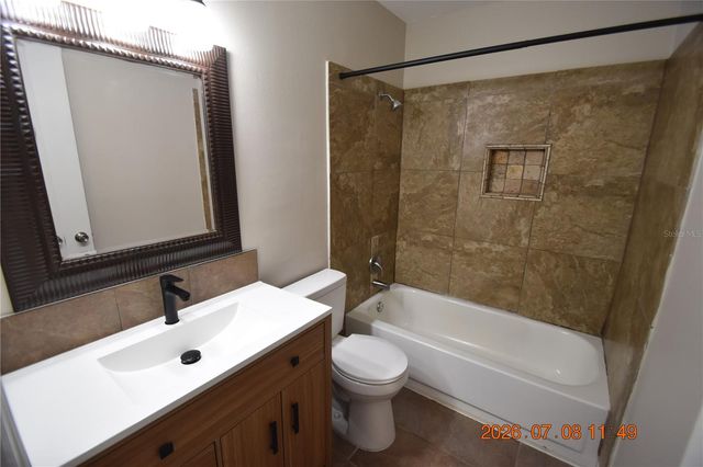 2302 MAKI ROAD 2, Plant City, FL 33563