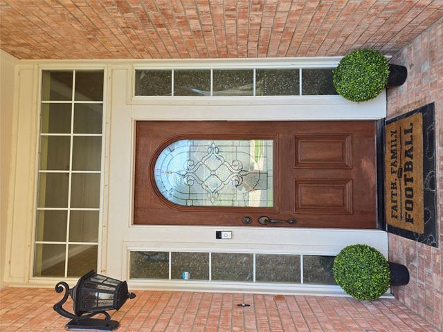 2216 S Shark LOOP, Round Rock, TX 78664