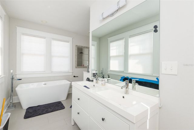 705 W ALFRED STREET, Tampa, FL 33603