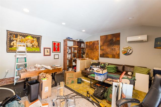 705 W ALFRED STREET, Tampa, FL 33603