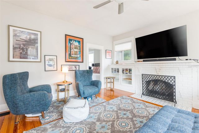 705 W ALFRED STREET, Tampa, FL 33603