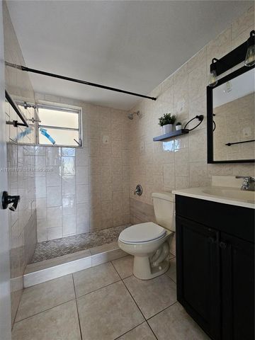 840 NW 87th Ave 406, Miami, FL 33172