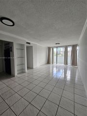 840 NW 87th Ave 406, Miami, FL 33172