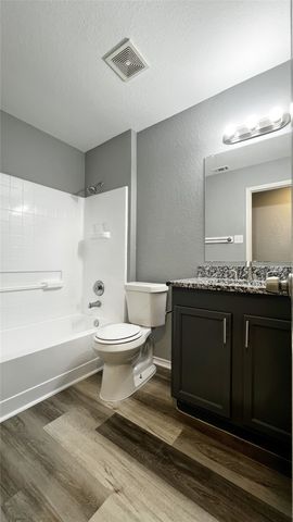 1010 S Retta Street, Fort Worth, TX 76111