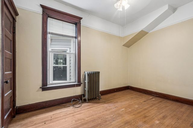 4734 N Artesian Avenue, Chicago, IL 60625