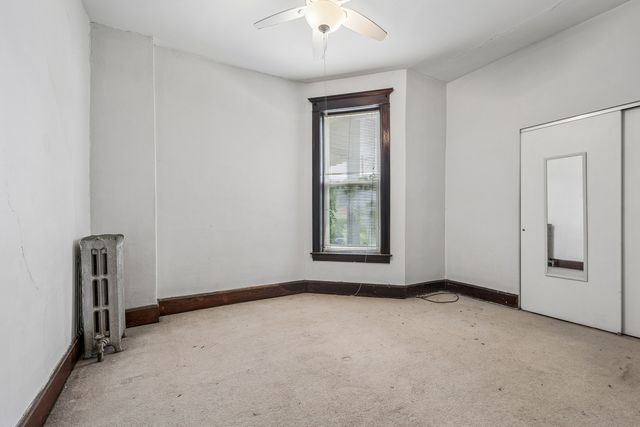 4734 N Artesian Avenue, Chicago, IL 60625