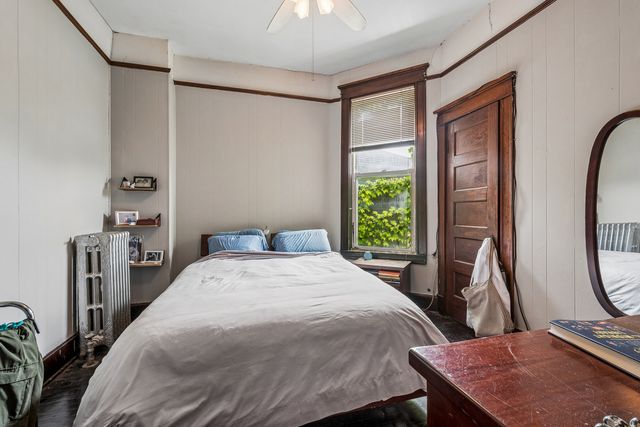 4734 N Artesian Avenue, Chicago, IL 60625