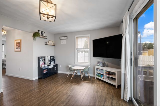 3 Mallory Court, Bristol, RI 02809