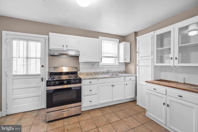 123 EASTLAWN AVE, Wilmington, DE 19802