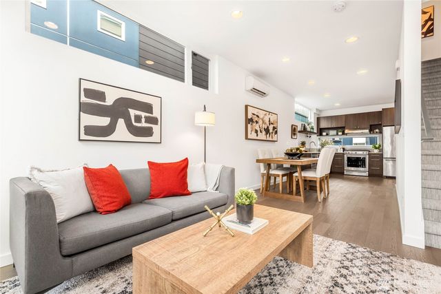 1764 C 18th Avenue S, Seattle, WA 98144