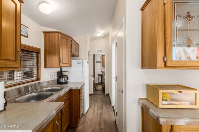 111 S GREENFIELD Road 104, Mesa, AZ 85206