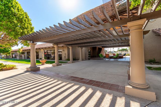 111 S GREENFIELD Road 104, Mesa, AZ 85206