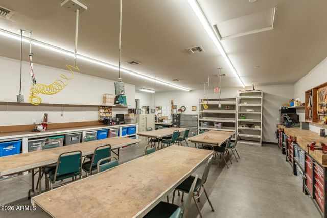 111 S GREENFIELD Road 104, Mesa, AZ 85206