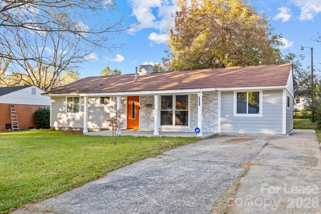 2620 Englehardt Street, Charlotte, NC 28216