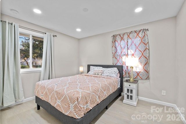 2620 Englehardt Street, Charlotte, NC 28216