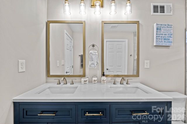 2620 Englehardt Street, Charlotte, NC 28216