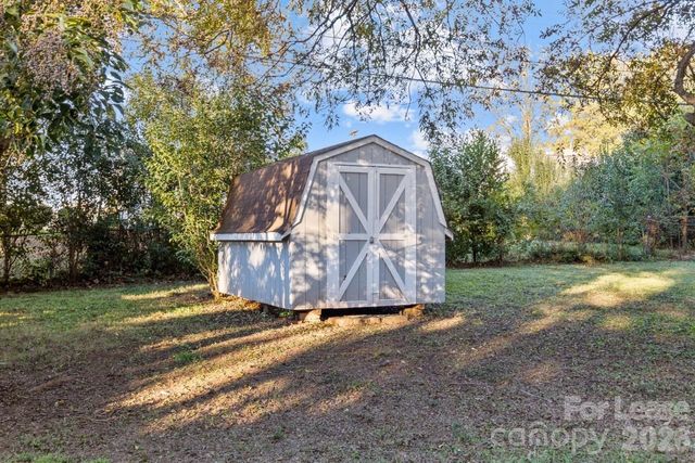 2620 Englehardt Street, Charlotte, NC 28216