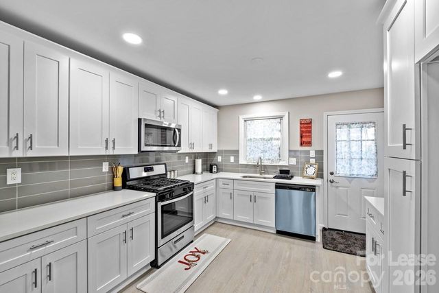 2620 Englehardt Street, Charlotte, NC 28216