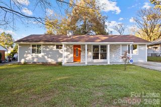 2620 Englehardt Street, Charlotte, NC 28216