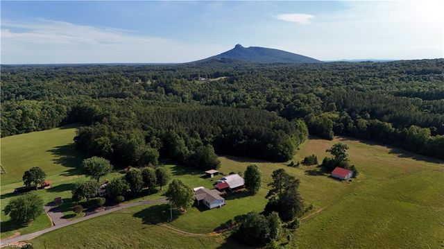 1075 Atkins Lane, Pinnacle, NC 27043