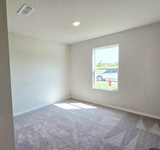 1702 Meadow Lane, Whitehouse, TX 75791