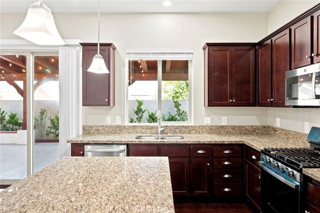 7861 Fluffy Duckling Lane, Winnetka, CA 91306