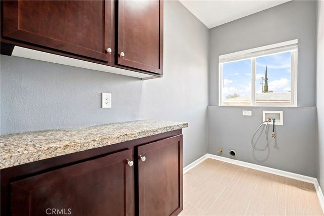 7861 Fluffy Duckling Lane, Winnetka, CA 91306
