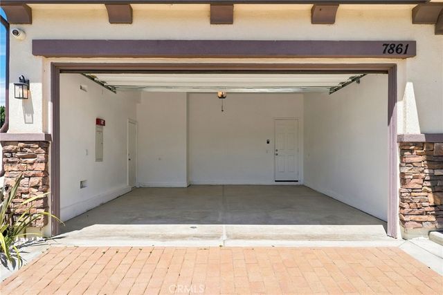 7861 Fluffy Duckling Lane, Winnetka, CA 91306