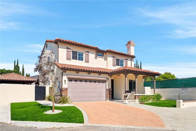 7861 Fluffy Duckling Lane, Winnetka, CA 91306