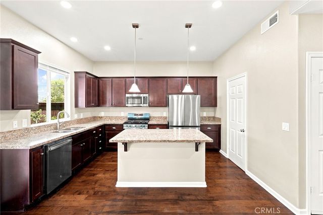 7861 Fluffy Duckling Lane, Winnetka, CA 91306