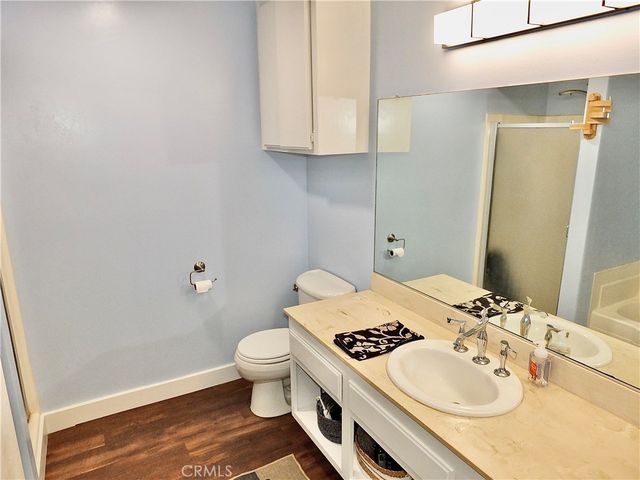 372 Carroll Park E 406, Long Beach, CA 90814