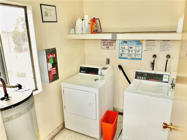 372 Carroll Park E 406, Long Beach, CA 90814