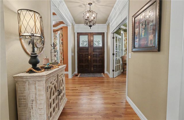 2305 E Whispering Oaks Lane, Fayetteville, AR 72701